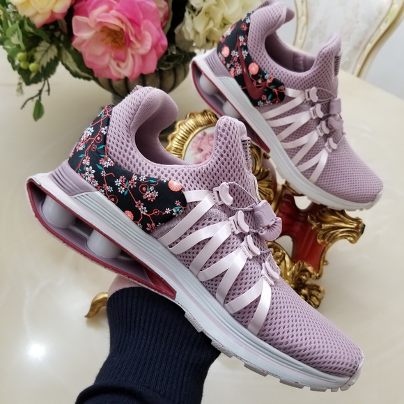 Rare Nike Shox Gravity Shoes - Picture 2 of 7